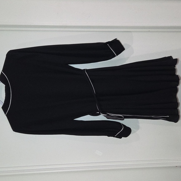 White House Black Market NWT Black Dress Size 6 - Picture 5 of 7